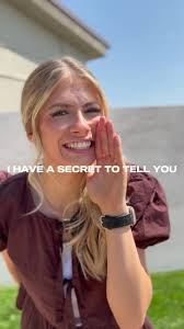 𝐂𝐨𝐟𝐟𝐞𝐞, 𝐂𝐫𝐞𝐰 𝐚𝐧𝐝 𝐂𝐨𝐮𝐧𝐭𝐞𝐫𝐭𝐨𝐩𝐬: 𝐀 𝐖𝐞𝐚𝐯𝐞𝐫  𝐒𝐭𝐨𝐧𝐞 𝐌𝐨𝐫𝐧𝐢𝐧𝐠!☀️ Who wants a peek at how we roll at Weaver  Stone? This morning, we're taking you behind the scenes as we open the  showroom,