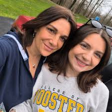 Will they rush us to eat and leave with a 5:45pm reservation at Tusker  house when the park closes at 6pm?