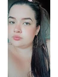 Carol Serpa's Instagram, Twitter & Facebook