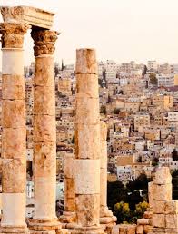 .του βασιλιά της ιορδανίας, πρίγκιπας χουσεΐν, επισκέφτηκε το ελληνορθόδοξο μοναστήρι της ζωοδόχου πηγής του ντιμπίν στη βόρεια ιορδανία και συμμετείχε στον εορτασμό των χριστουγέννων. Amman Iordania Kritestravel Gr