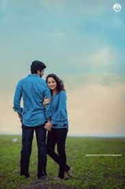 Picturesque Outdoor Couple Portraits We Love Couple Picture Poses Couple Photoshoot Poses Wedding Photoshoot Poses