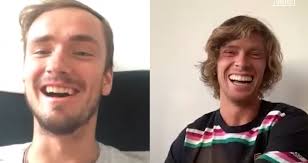A highly anticipated contest as us open finalist daniil medvedev locked horns with countryman andrey rublev for a daniil medvedev v andrey rublev. Medvedev Revela Que Rublev Se Enojo Con El Por Culpa De Sinner