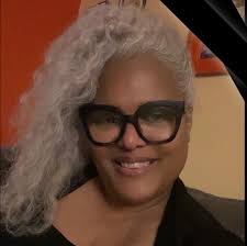 More fun celebration from yesterday with family and friends that came out.  How does that song 🎵 go celebrate good times come on? Well we did  that!!!!! 🎉🎉🎉🥳🥳🥳🎂🎂🎂 💃🏽💃🏽💃🏽