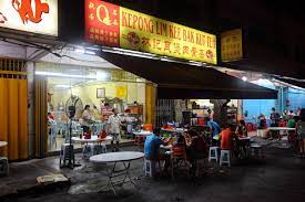 There are a few bak kut teh restaurants along jalan development in taman kepong with lieong kee being the most famous one. Kepong Lim Kee Bak Kut Teh Taman Kepong Vkeong