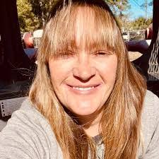 Amy Houck's Instagram, Twitter & Facebook