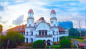 Banyak kisah horor dari bangunan seribu pintu ini! Menguak Misteri Keangkeran Lawang Sewu Semarang Berita Inter Nusa