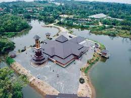 The story of ar rahman mosque kampung pulau gajah. Beautiful Malaysian Mosque Surrounded By Water Video About Islam