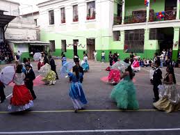 Ver más ideas sobre juegos tradicionales, fiesta de casino, juegos de patio. Unidad Educativa 10 De Agosto Fiestas De Quito