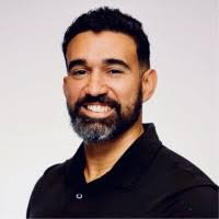 600+ perfiles de «Alla'n C'astro»