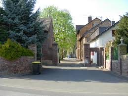 Wenn sie jetzt ein haus in pulheim kaufen, sollten sie auch die pläne für die zukunft berücksichtigen. Datei Pulheim Stommeln Grosser Kreuzhof Berlich Denkmal I 103 Jpg Wikipedia