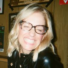 Salon recommendations near the promenade area?