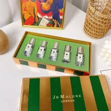 To say that i was surprised was an understatement. Limited Edition Classic Christmas Jo Malone Perfume Set 5 In 1 Shopee Malaysia