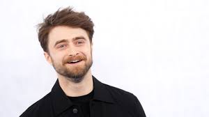 He often got in trouble while on the set of harry potter for scratching the scar off his forehead. Arger Um J K Rowling Jetzt Greift Auch Daniel Radcliffe Die Autorin An Gq Germany