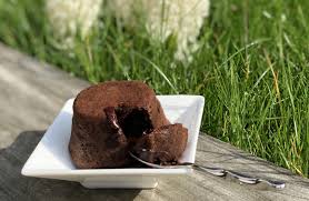 L Ultime Fondant Au Chocolat Noir Au Coeur Coulant Guy Demarle Recette Fondant Au Chocolat Dessert Mousse Au Chocolat Rapide