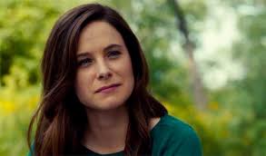 Mary Kills People, S1 E1 "Bloody Mary"