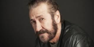 L'attore romano marco giallini è stanco delle continue domande dei giornalisti sulla moglie loredana, morta nel 2011. Marco Giallini Mia Moglie Era Tutto Se N E Andata Senza Che Potessi Dirle Ciao Roba Da Donne