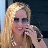 Anita Springer's Instagram, Twitter & Facebook