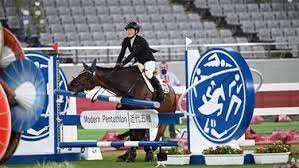 Im vorletzten wettbewerb stand das springreiten an. Ur4wbyac2n 8em