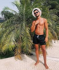 He was previously married to sofia ribeiro. Ruben Rua Fotografado Com Madonna