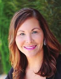 Michelle Kasel's Instagram, Twitter & Facebook