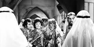 Η μαρία λεκάκη (αθήνα, 11 μαρτίου 1970) είναι ελληνίδα ηθοποιός. Mia Ellhnida Sto Xaremi H Maria Iwannidoy Apokalyptei H Skhnh Me To Traba Malli Htan Alh8inh Pthsh Ftasame Ws Thn Aigypto Stories Iefimerida Gr