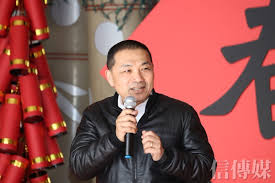 警察暴力 ― jǐngchá bàolì ― police brutality. ä¾¯å‹å®œçš„ è­¦å¯Ÿæ•…äº‹ çºŒé›† åƒé¸æ–°åŒ—å¸‚é•· ä¿¡å‚³åª'