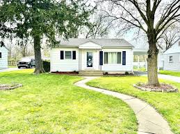 309 Maple St, Crown Point, IN 46307