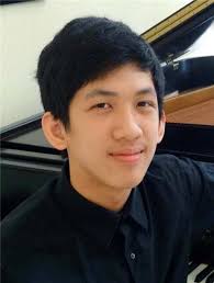 Lee Presents 10 Performers At Piano Competition