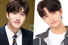 Music core with hyunjin cut. Sf9 S Chani And Stray Kids Hyunjin Appointed As New Mcs For Music Core Soompi