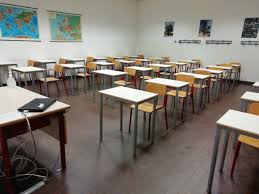 Benvenuti nel portale del comune di ferrara dedicato alle scuole. Chiusura Delle Scuole Il Destino Della Calabria Dipende Dall Indice Rt