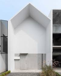 Model cat rumah terbaru cahaya rumahku 14 cat rumah. Rumah Minimalis Mungil Serba Putih Ala Dform Yang Penuh Ketenangan Arsitag