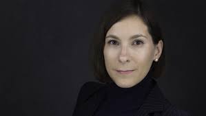 Kitajski in evropski pristop k zajezitvi COVID-19 z aplikacijo