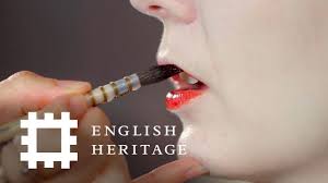 The only time she uses a professional makeup artist is when filming if you've always thought that queen elizabeth has a classic and timeless look, then you're most definitely not alone. Queen Elizabeth I Makeup Tutorial History Inspired Feat Amber Butchart And Rebecca Butterworth Youtube