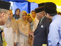 Perkara itu disahkan oleh menteri dalam negeri, datuk seri dr ahmad zahid hamidi. Sultan Pahang Ziarah Pusara Allahyarham Jamaluddin Jarjis Semasa Mstar