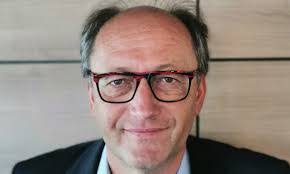 Lorraine Mullaney's Instagram, Twitter & Facebook