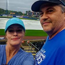 We think you deserve to start the long weekend a little early. Celebrate  Thirsty Thursday by making a Hurricane Margarita tonight 🍹 Check out this  recipe and more