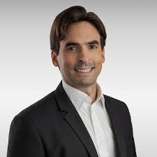 Aparicio Howard, Latin America