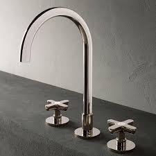 Dreiloch Waschtisch Armatur Icona Classic Mit Grossem Auslauf Fantini Design Vincent Van Duysen Verschiedene Oberflac Waschtisch Armaturen Badezimmerideen