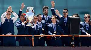 Portugal S Euro Winning Team Are Back To Lisbon In Style Portugal National Football Team Portugal Team Cristiano Ronaldo