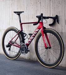 A Imagem Pode Conter Bicicleta E Atividades Ao Ar Livre Road Bike Accessories Road Bikes Canyon Bike