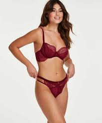 Rebecca is a bright and energetic professional with rich ideas and the ability to balance many responsibilities. Raine Thong Rebecca Mir For 15 Thongs Boxerstrings Hunkemoller