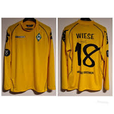 Werder wählte trikots der saison 2005/ 2006, da es noch keine trikots ohne sponsor gab. Saison 2006 2007 Werder Bremen Trikots