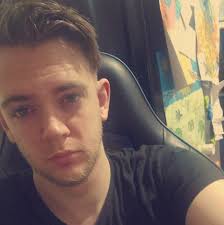 Is there anyone out there who would wanna run the new dungeon with me and  Mathias Kronborg? We are both ilvl 397, so a bit