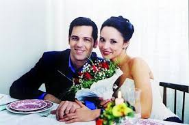 Andreea marin banica a scris pe contul ei de facebook despre decizia de a se desparti de sotul ei, stefan banica jr. Cum ArÄƒta De Fapt Andreea Marin Pe Vremea In Care Se Iubea Cu È™tefan BÄƒnicÄƒ Junior Foto