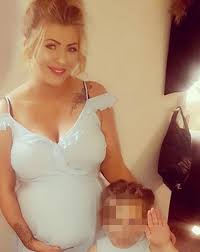 Serious competition with female mixed martial artist in ground fighting! My Boyfriend Mocked Me On Snapchat After Punching Me In The Stomach And Throttling Me When I Was Pregnant