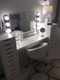 Ikea Makeup Beleuchtetes Makeup Diy Home Depot Beleuchtetesmakeup Beleuchtetesmakeup Diy Homedepot In 2020 Vanity Makeup Rooms Makeup Room Decor Beauty Room