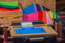 Can i make money selling t shirts online. 4 Ways You Can Sell T Shirts Online
