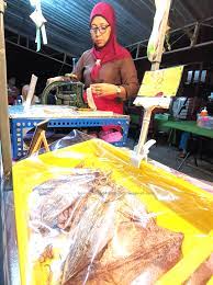 Lepas tu warna pun memainkan peranan. Suntong Tutok Popular During Ramadan In Sarawak