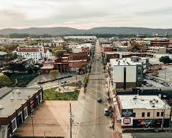 Chattanooga is a city in and the county seat of hamilton county, tennessee, along the tennessee river bordering georgia. City Cheat Sheet A Travel Guide For Chattanooga Tennessee The Scout Guide