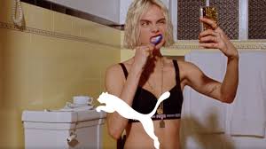 Cara delevingne (pronounced delaveen, born 12 august 1992), british fashion model and actress. Cara Delevingne Fur Puma Underwear Zieht Sie Blank Gala De